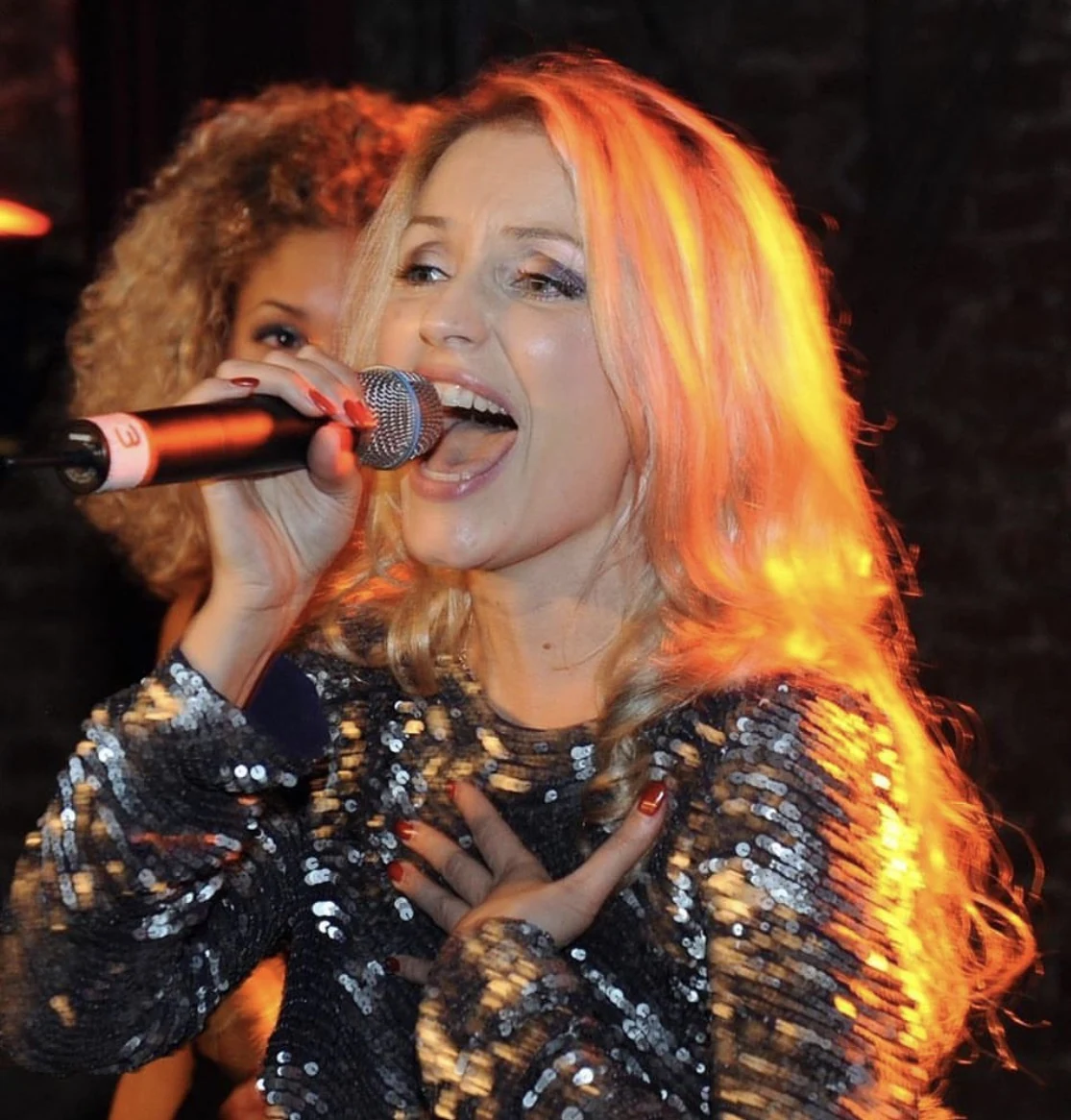 Juliette beim Live-Gesang